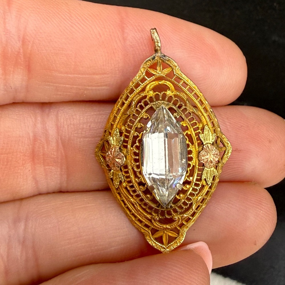 Vintage Art Deco Pendant Gold Tone Rhinestone flower